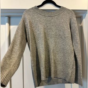 Like new Loft everyday sweater. Gray. Size XS